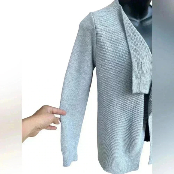 Gap body women’s gray open cardigan ribbed thick sweater sz XS long sleeve used - Picture 5 of 7